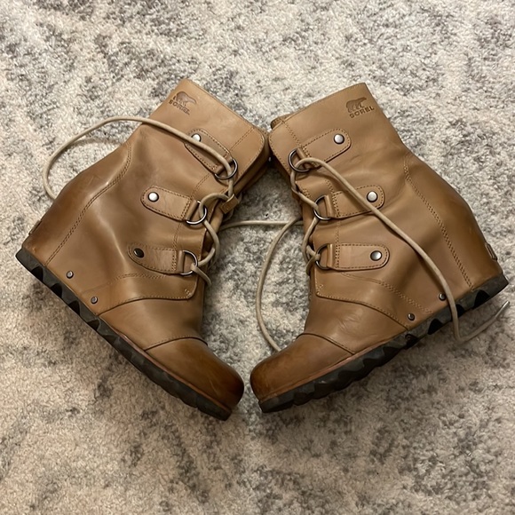 Sorel Joan of Arctic - Wedge Boots - Tan - 8.5 - Picture 5 of 10